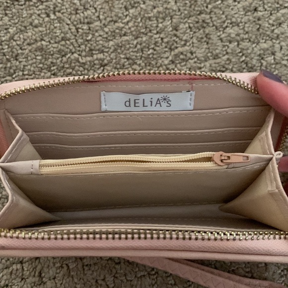 Delia’s Pink wristlet - Picture 3 of 3